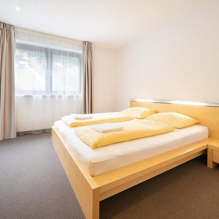 Bohemia Apartments Гарделен Екстериор снимка