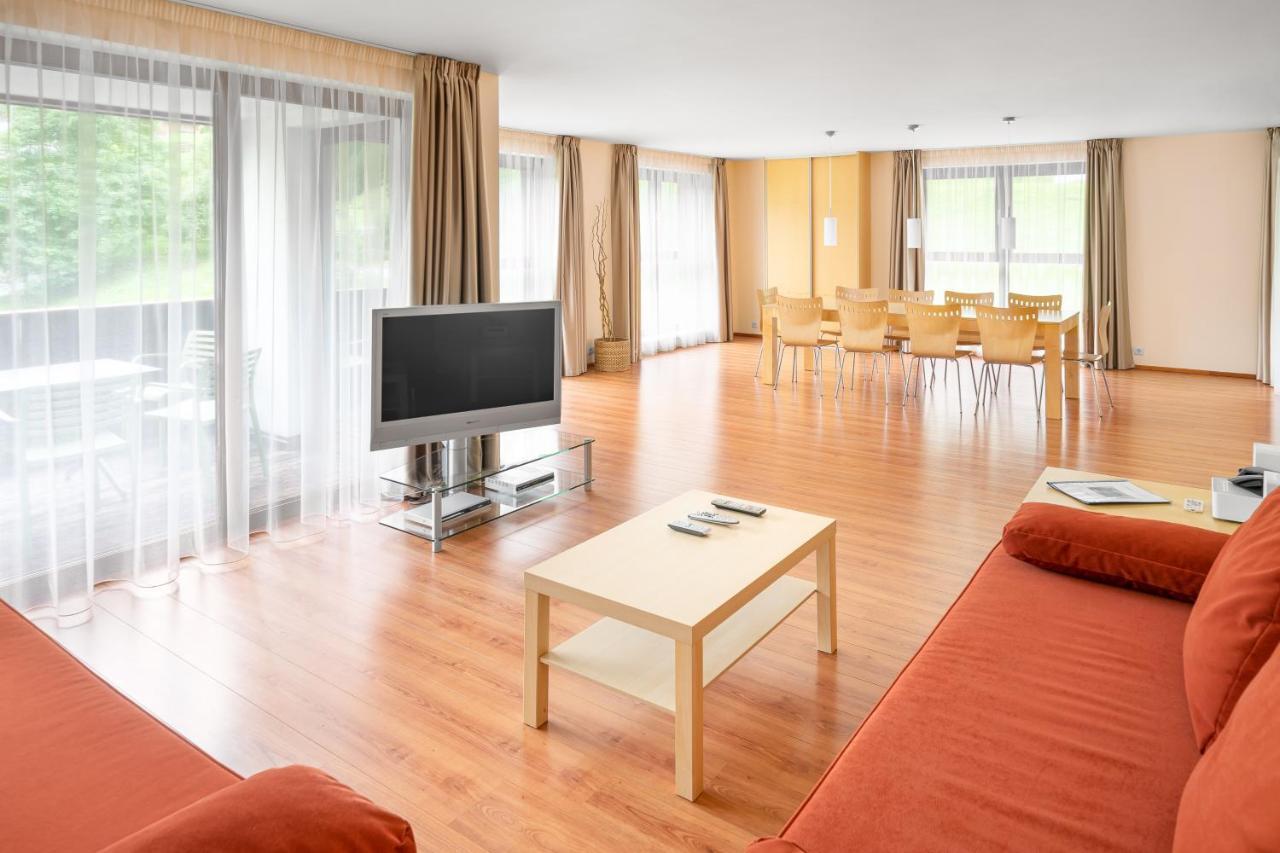 Bohemia Apartments Гарделен Екстериор снимка