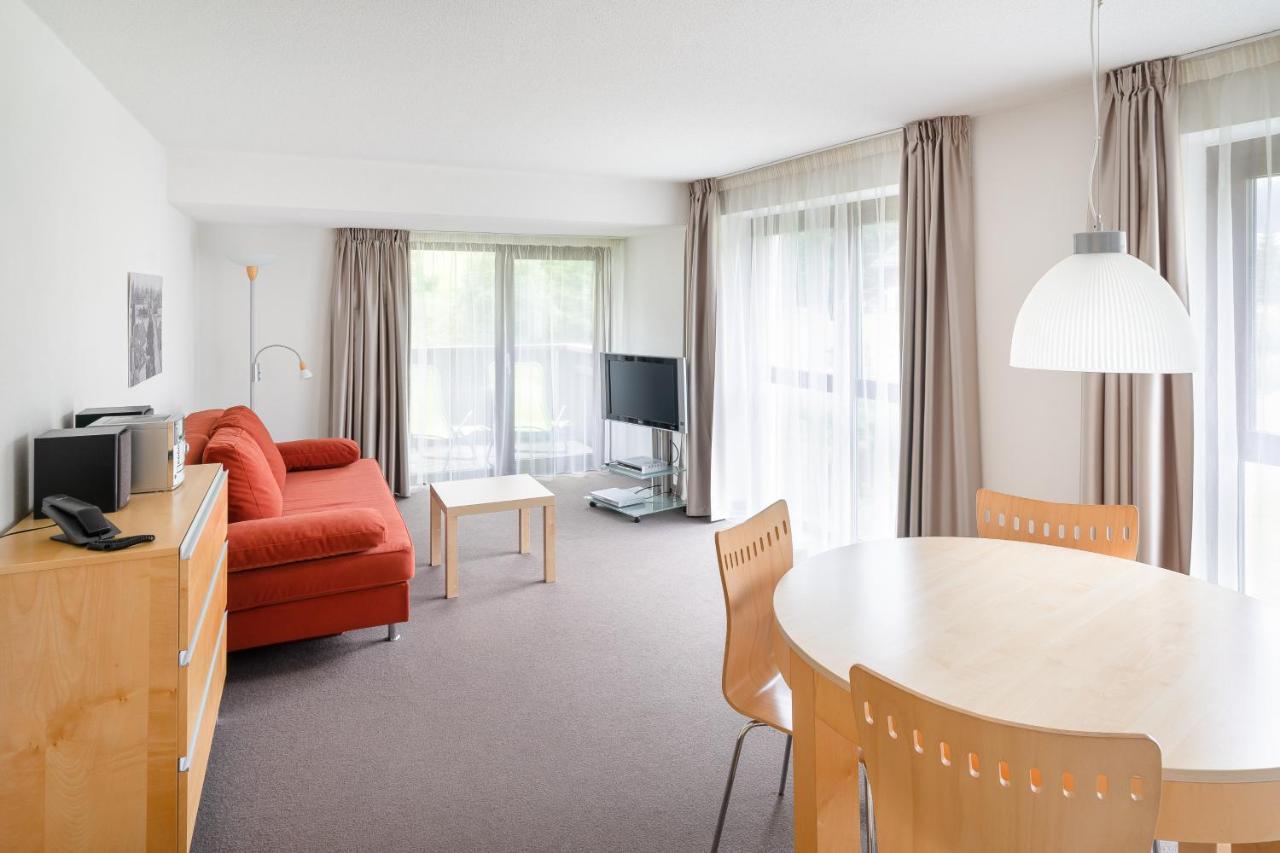 Bohemia Apartments Гарделен Екстериор снимка