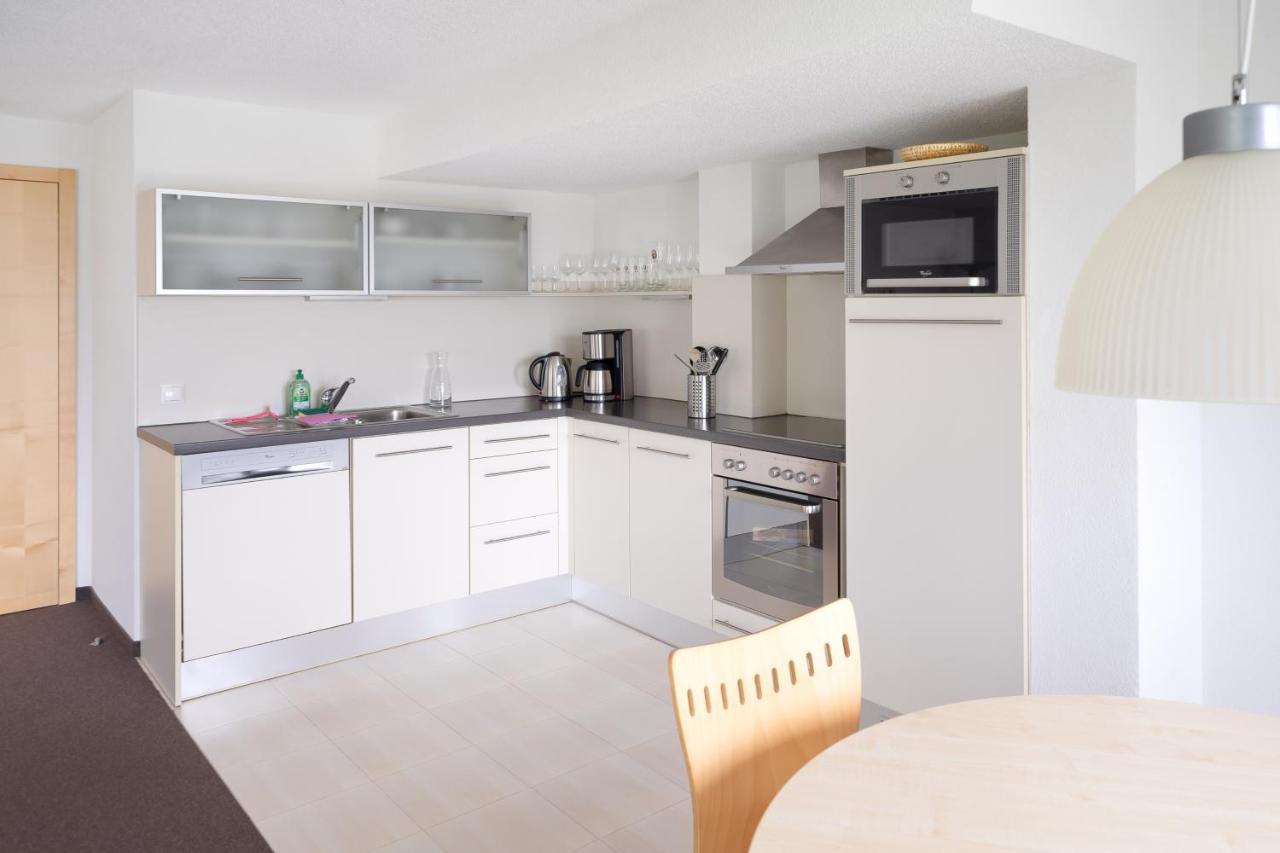 Bohemia Apartments Гарделен Екстериор снимка