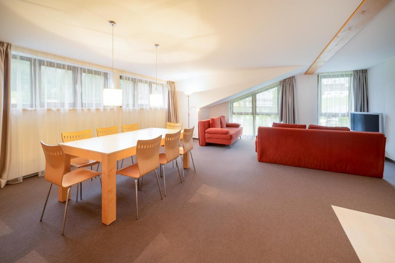 Bohemia Apartments Гарделен Екстериор снимка