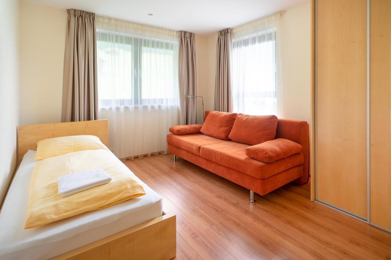 Bohemia Apartments Гарделен Екстериор снимка