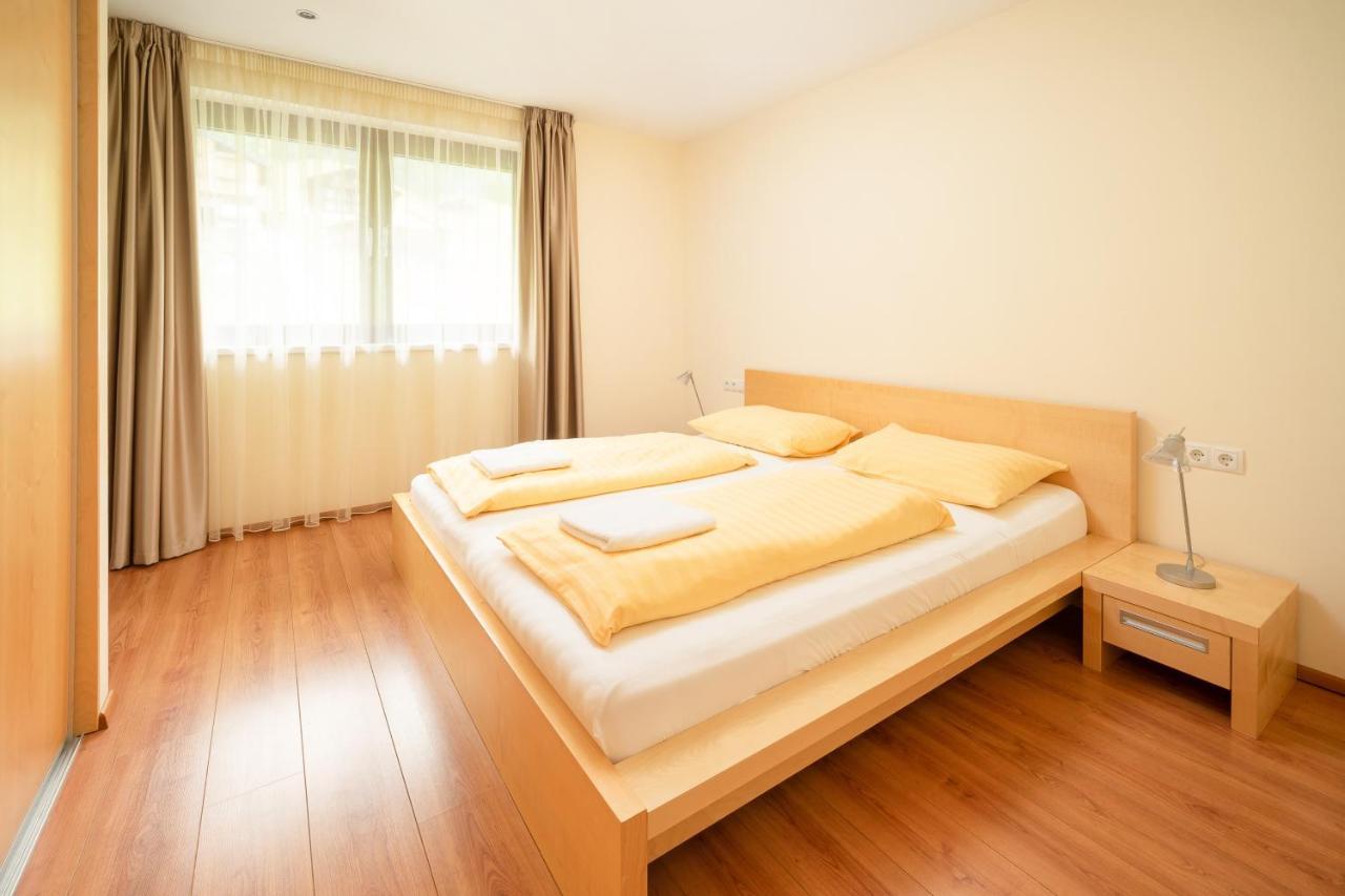 Bohemia Apartments Гарделен Екстериор снимка