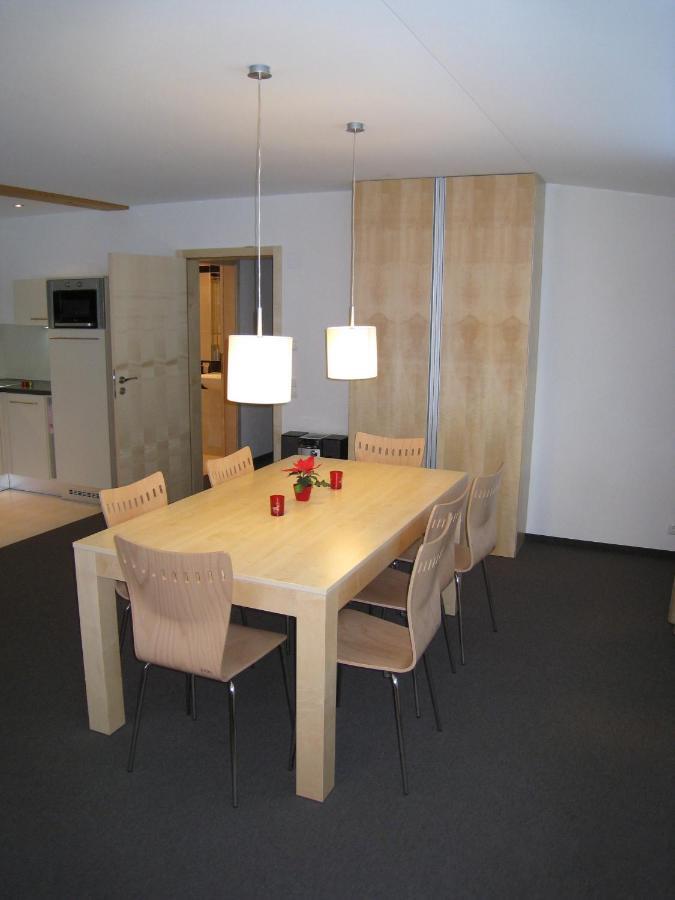 Bohemia Apartments Гарделен Стая снимка